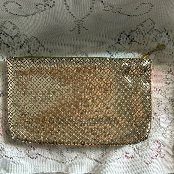 Vintage Gold Mesh Clutch Bag - Picture 1 of 4